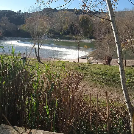 Terrasse Sur La Riviere